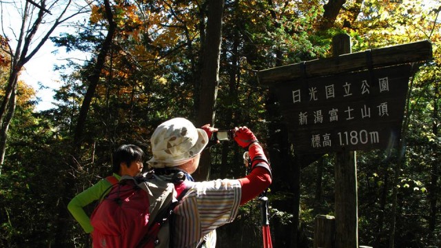 11218859_1667683160110483_141805646574940056_n