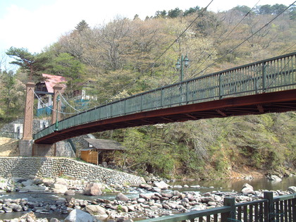 塩原温泉 山ゆりの吊橋 この橋の名前の由来は 金色夜叉 那須塩原の観光情報 公式 ココシル那須塩原